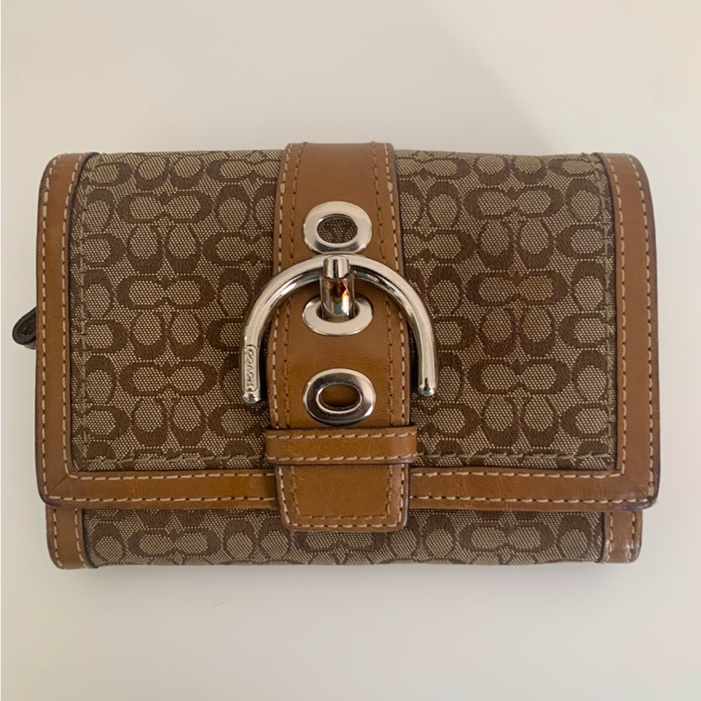 Coach Signature Shoulder Bag and Wallet - Picture 7 of 13
